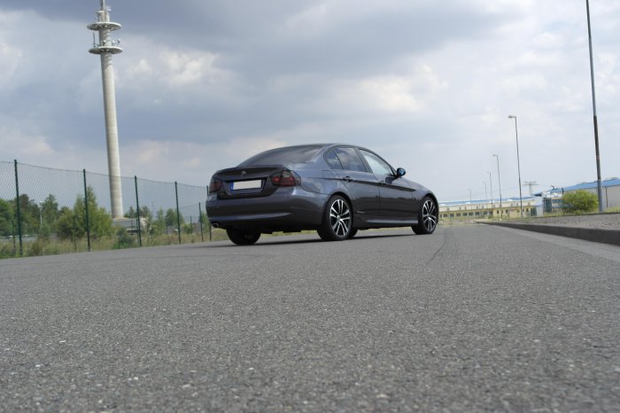 e90 318d