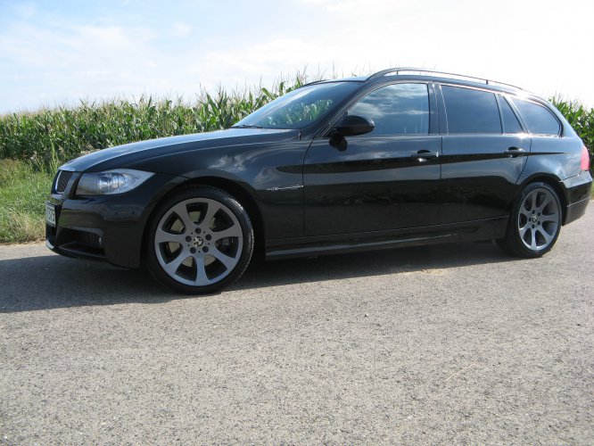 330 D
