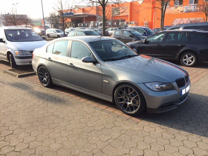 E90 330i / KW V3 / BBS CHR 8,5 u. 9,5x19 / PP Auspuff usw.