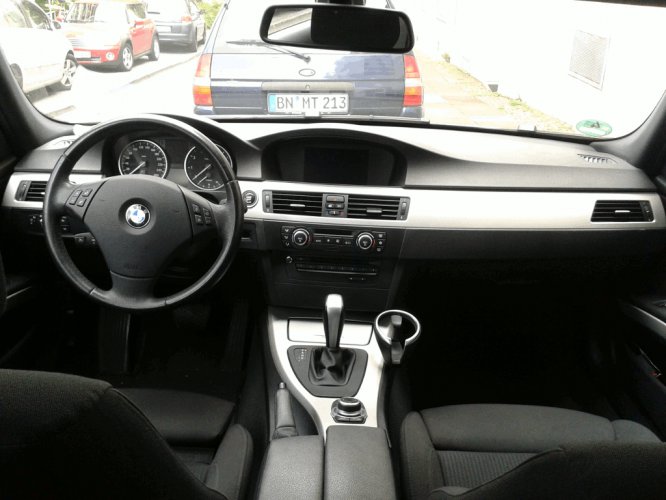Cockpit.gif