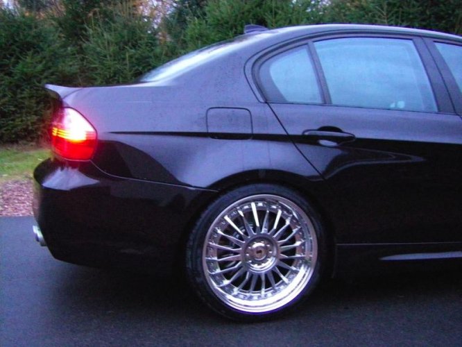 335 D 4