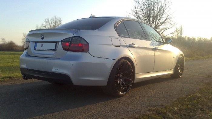 330i