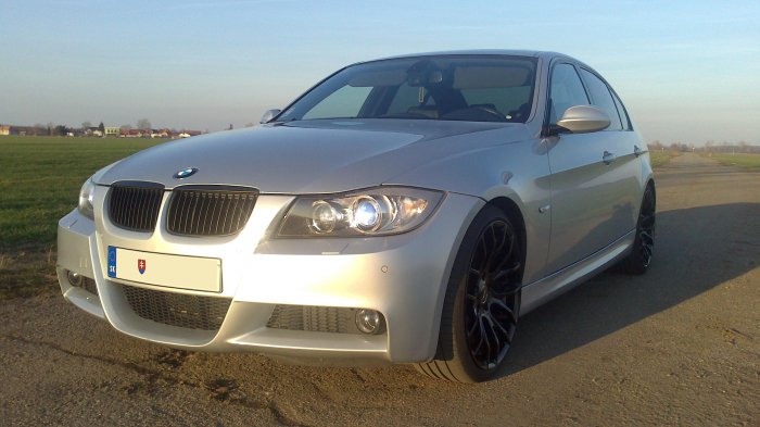 330i