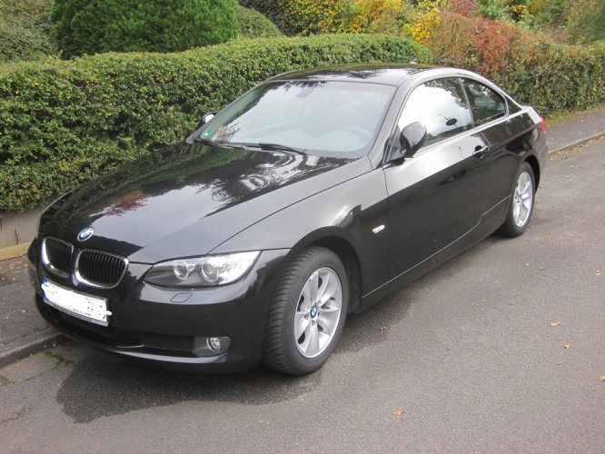 320 i Coupé