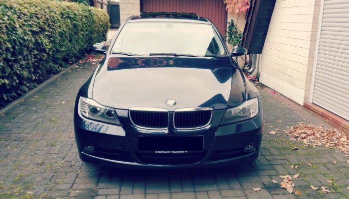 BMW E90 320D Frontansicht