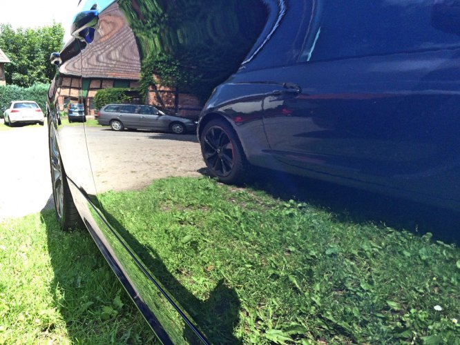 BMW 325i E90 Le Mans Blue Performance