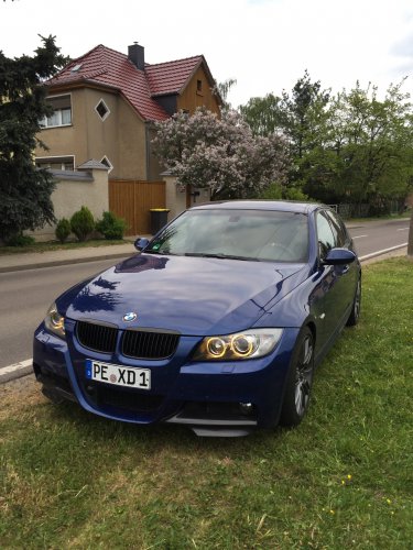 BMW 325i E90 Le Mans Blue Performance