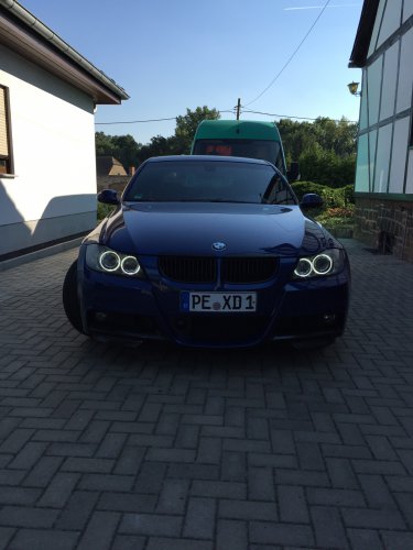BMW 325i E90 Le Mans Blue Performance