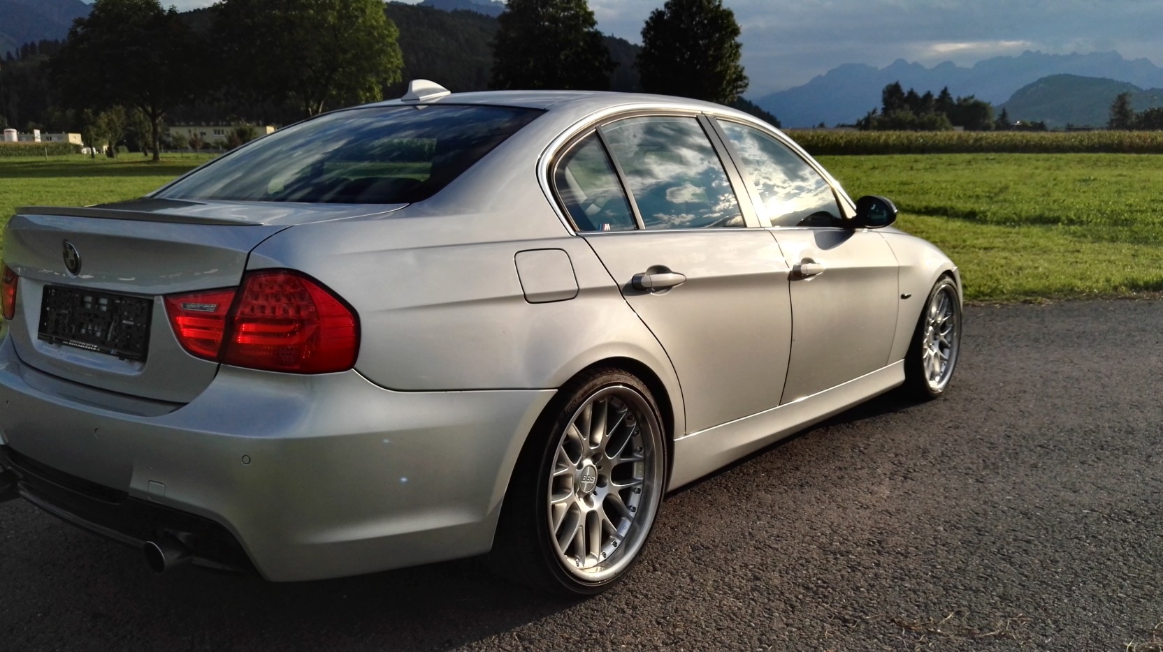 E90 335i