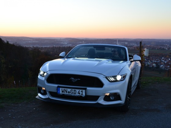 Ford Mustang GT 5.0 Cabrio 2