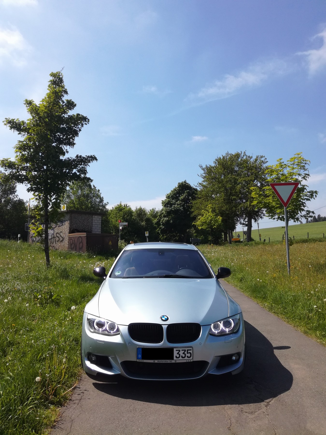 335XI Vorderansicht Performance