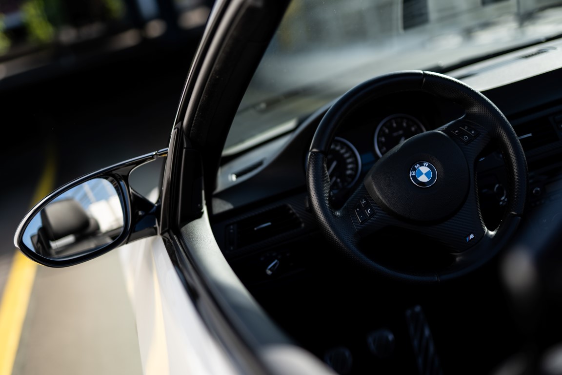 E93 325i