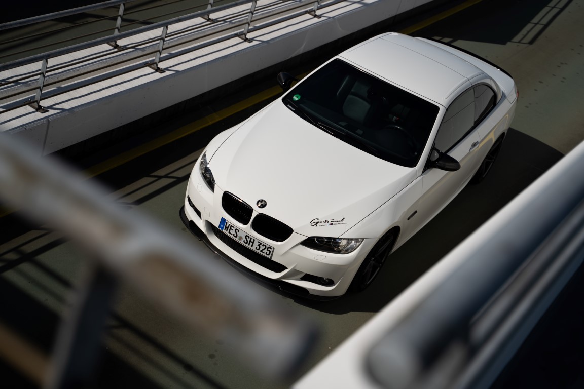 E93 325i