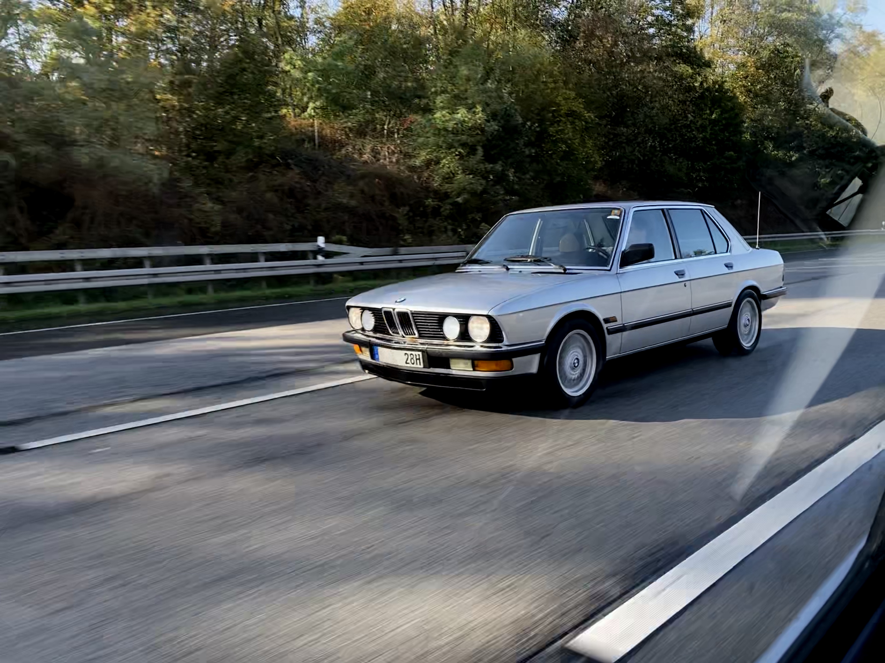 E28 528i