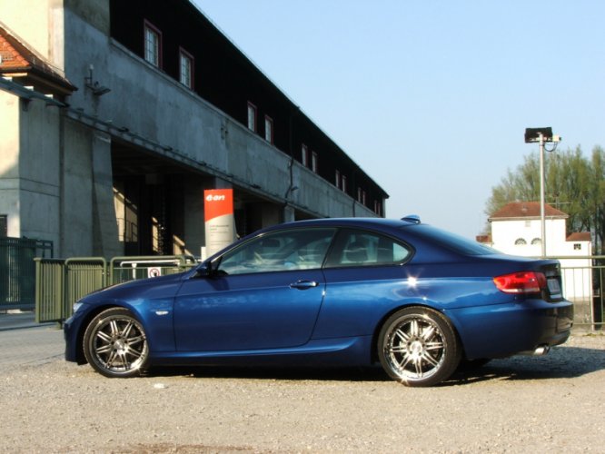 bmw17.jpg