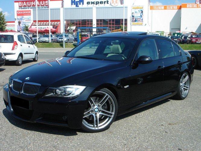 BMW  330 d e90  Saphirschwarz