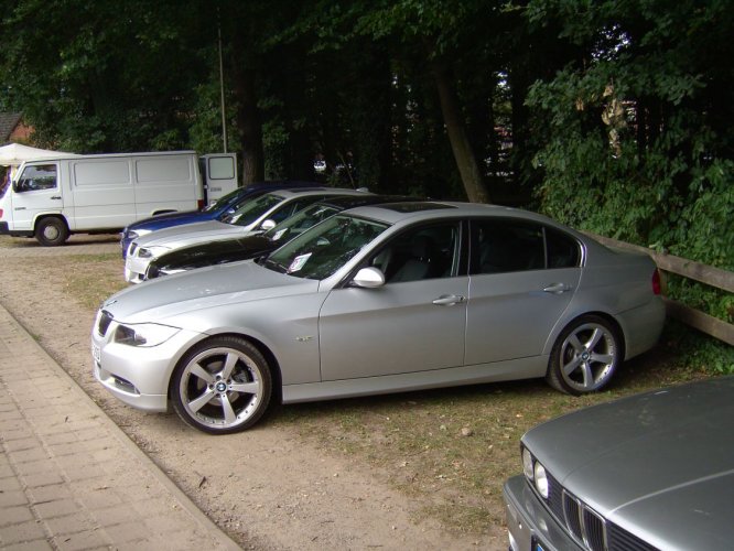 BMW E90 325i Titansilber Bj. 05.2005