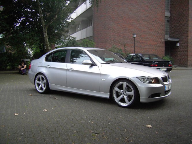 BMW E90 325i Titansilber Bj. 05.2005
