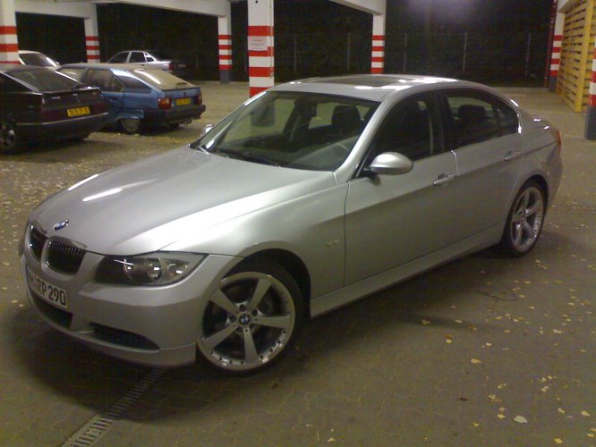 BMW E90 325i Titansilber Bj. 05.2005