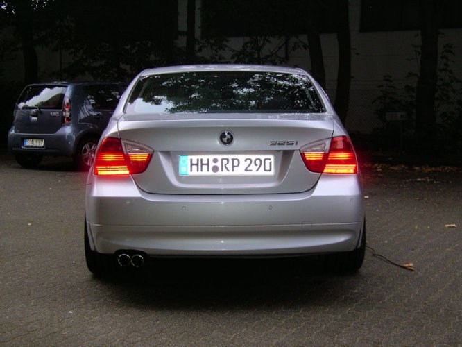 BMW E90 325i Titansilber Bj. 05.2005