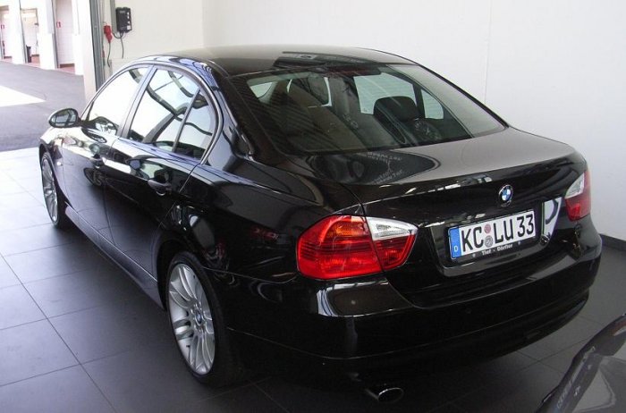 auto 001.JPG
