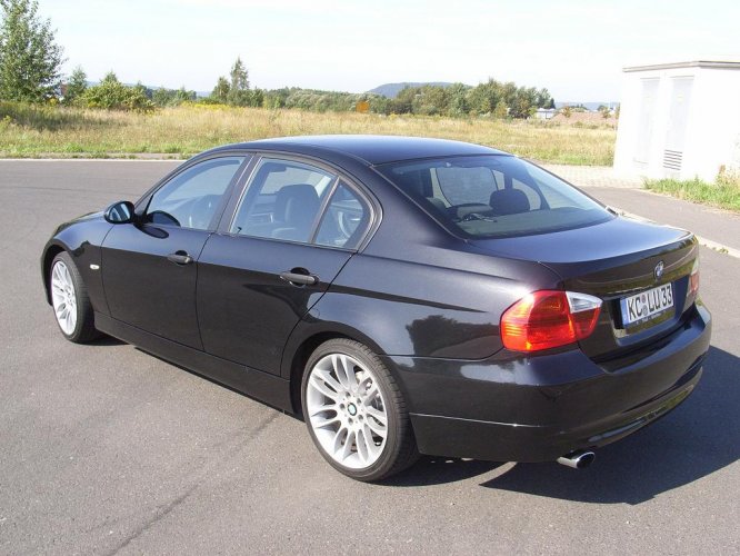 auto 009.JPG