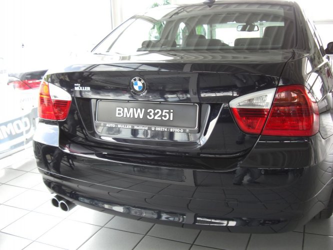 325i
