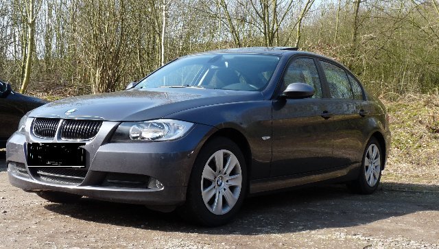 BMW E90_1.jpg
