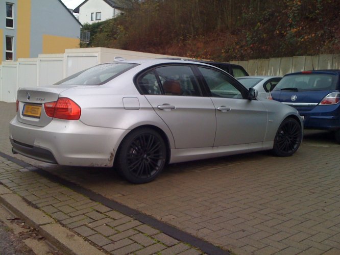 330D LCI (7/2009)