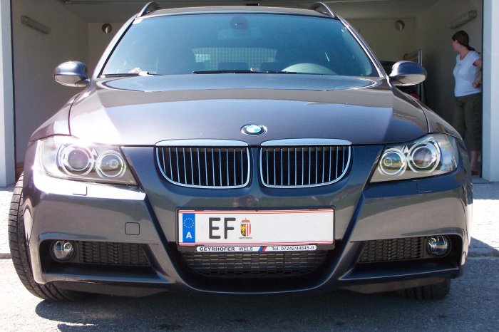 E90-Forum.jpg