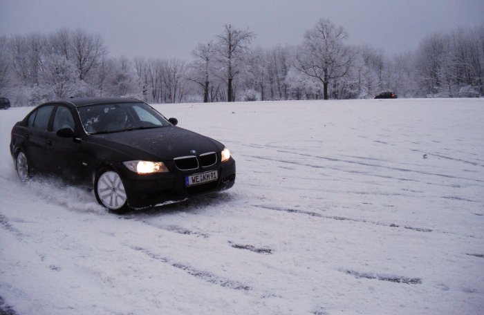 e90
