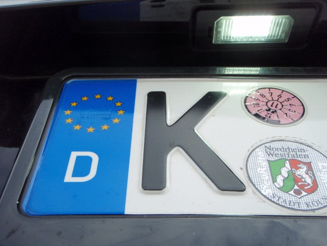 Köln mit den LEDs ist Okay, Berlin ist auch ohne besser!