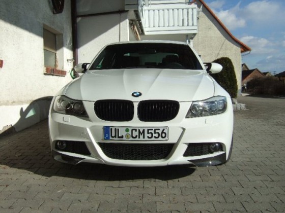 Bilder BMW 330d Limousine mit Carbonflaps und M3-Spiegelumbau