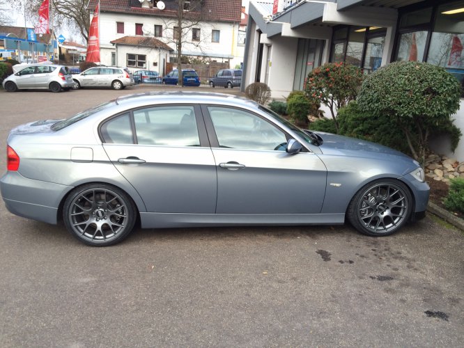 E90 330i / KW V3 / BBS CHR 8,5 u. 9,5x19 / PP Auspuff usw.