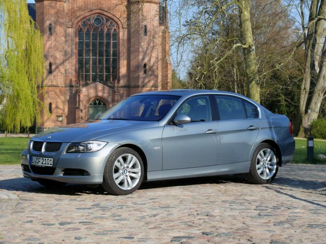 BMW 325i