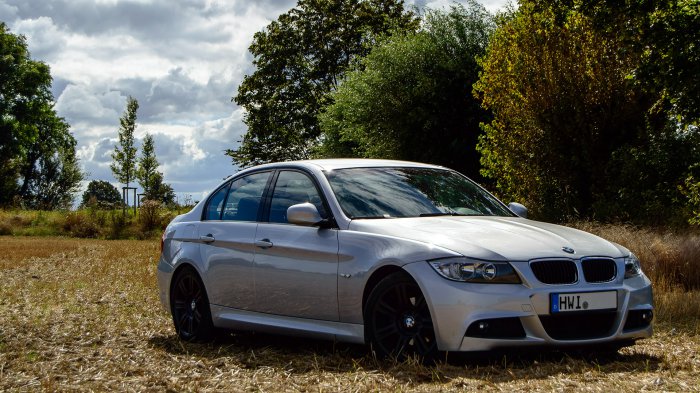E90 LCI 318i