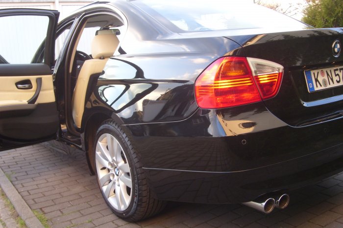 ST833325.JPG