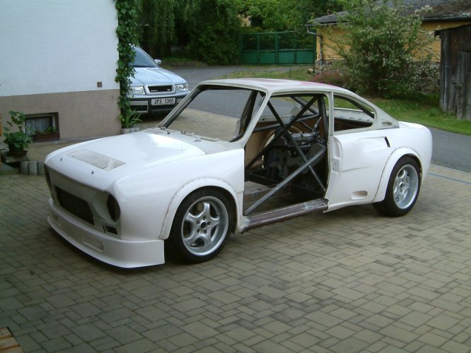 Carcouture Democar - Skoda 110RS S8 Carbureted tube frame chassi