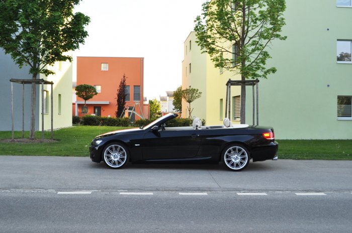 E93 325i saphirschwarz/creme-beige mit ///M-Paket