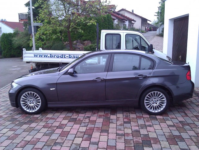 e90