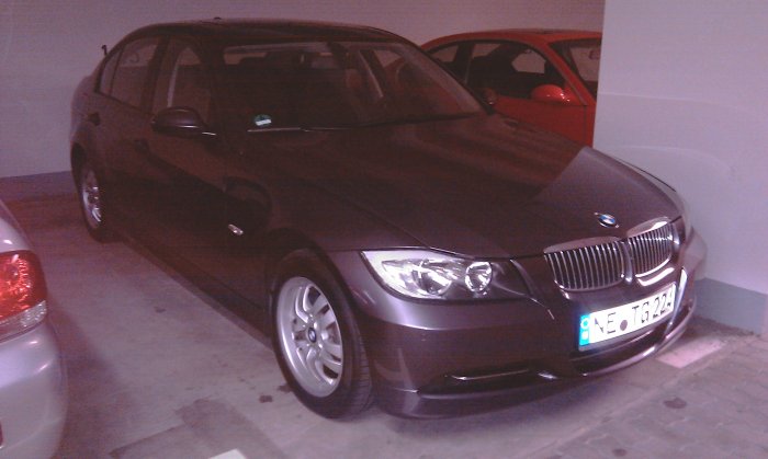 Frisch gekauft und geputzt in der Garage