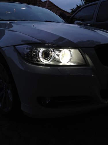 bmwled1.JPG