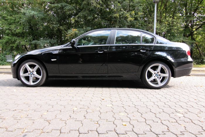 comp_BMW 2.jpg
