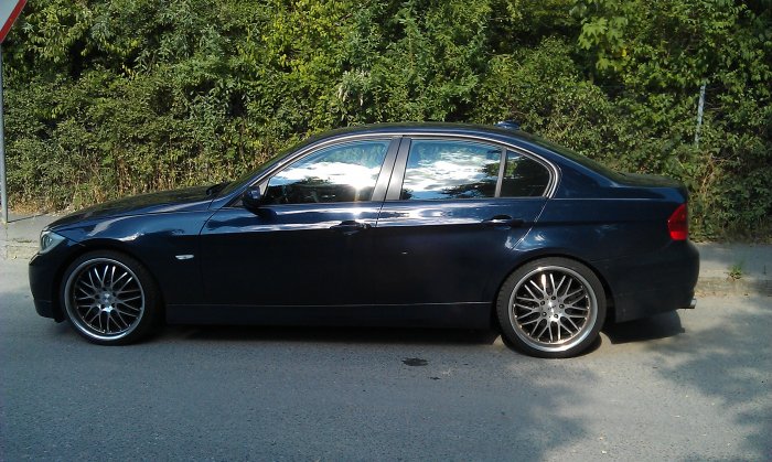 BMW_318i_E90_2007_0043.jpg