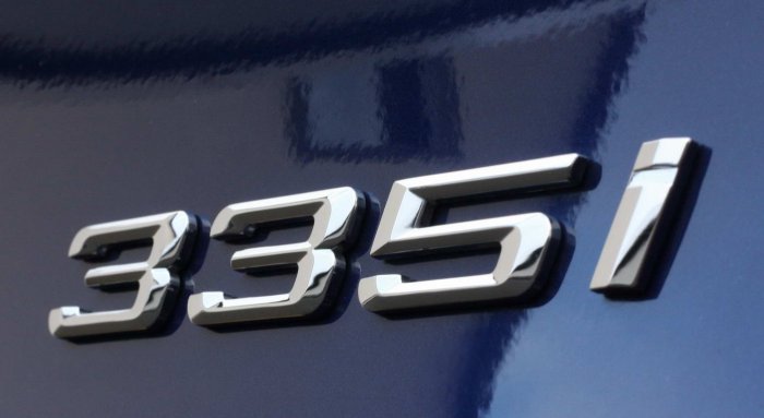 Ext. Detail 335i Schriftzug IMG_6264-B-AS.jpg