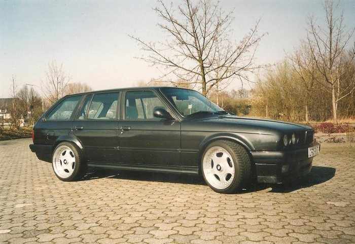 E30 001.jpg