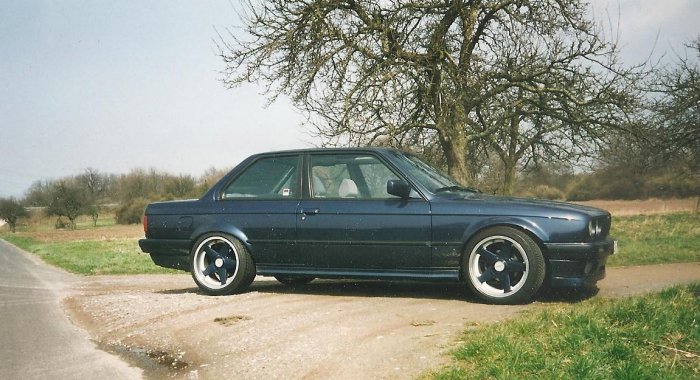 E30.jpg