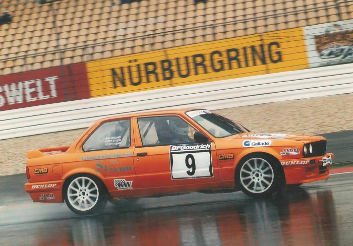 E30 003.jpg