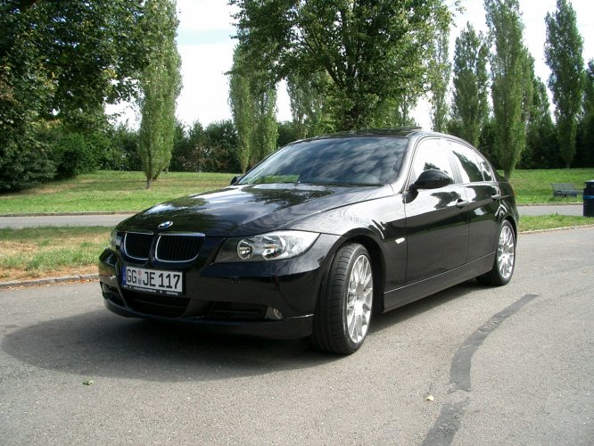 E90