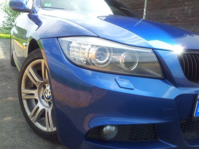 BMW vorne schräg 1.jpg